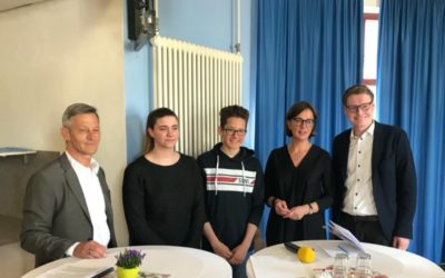 Besuch der Bettine-von-Arnim-Gesamtschule mit Ministerin Gebauer in Langenfeld